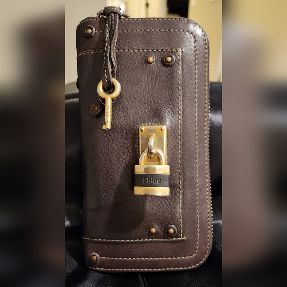 CHLOE Paddington Leather Wallet with Lock & Key - Picture 2 of 16